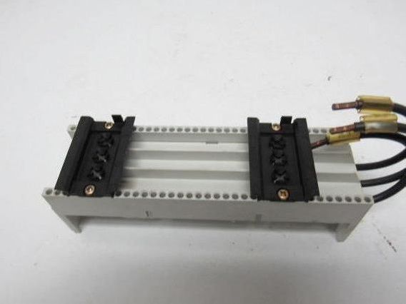 Siemens 8US1261-6NA00 Buss Bar Adapter 600V No. 10 Wire