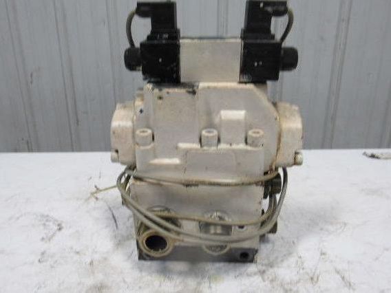 Rexroth 4WEH22W71/6EW110N 4/3 Way 110V Solenoid Directional Valve Manifold