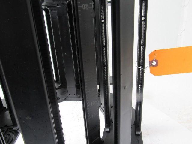 Igus 450.30 140.40.02.150 Cable Carrier Energy Drag Chain 11-7/8""x2-1/4"x70"