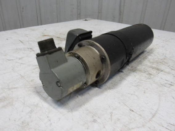 Allen Bradley 1326-DPA4B 154.8 Tach Voltage DC Servo Motor 5/8" Shaft