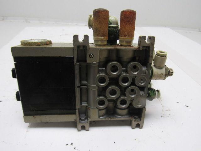 SMC NVFS2100-5FZ (2) Pneumatic Solenoid Valves W/2 Slot Control Block