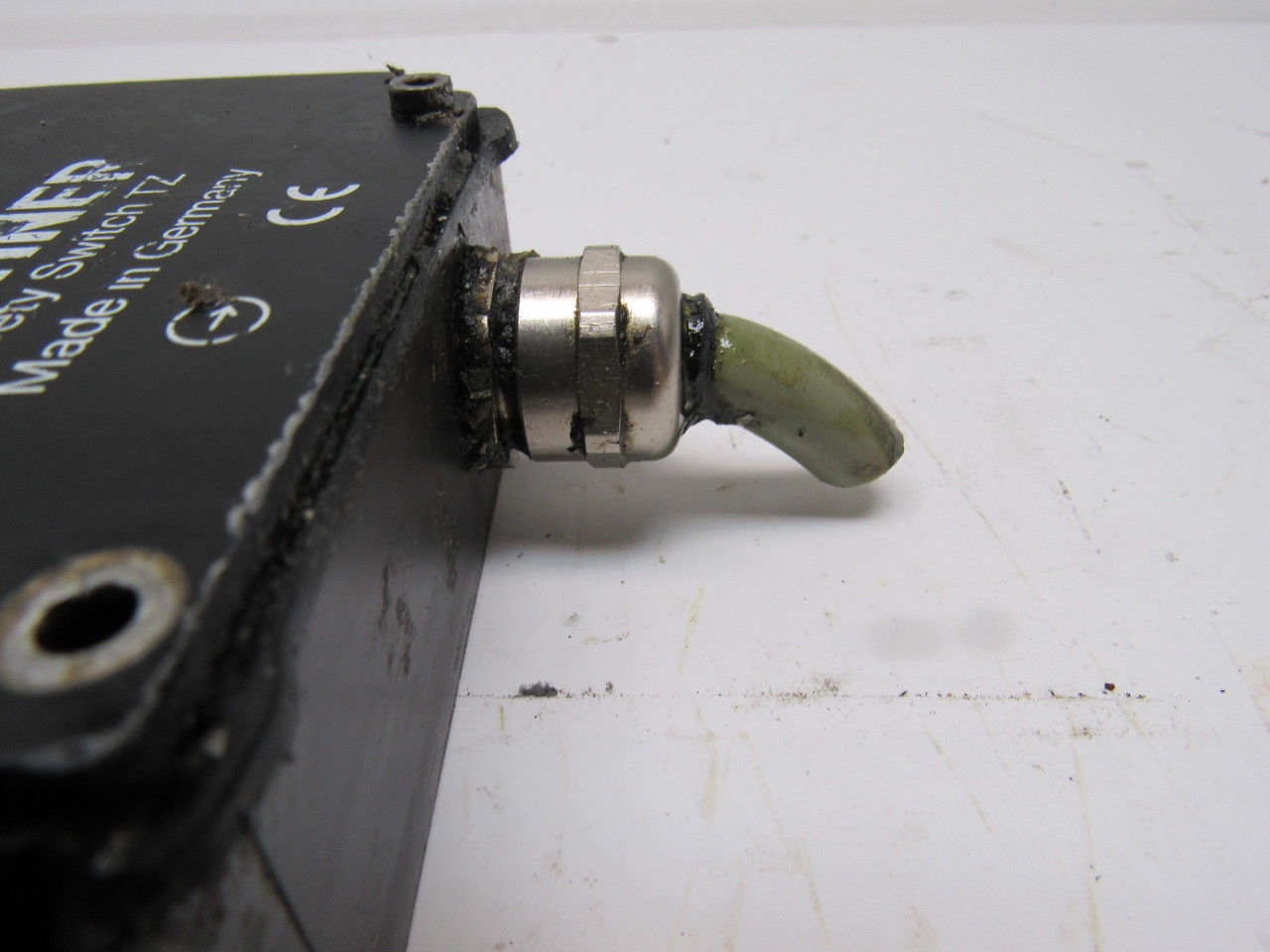 Euchner TZ2LE024MVAB Safety Inter Lock Switch