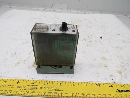 Elres Type SA290 Programable Multitimer Relay Switch W/Base 24V AC/DC