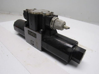 Toyooki HD1-3W-BGA-025B-WYD2 Hydraulic Solenoid Directional Control Valve