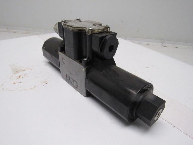 Toyooki HD1-3W-BGA-025B-WYD2 Hydraulic Solenoid Directional Control Valve