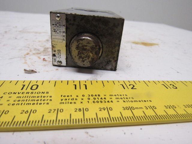 IFM Efector  SI1000 300 Bar Flow Monitor Meter Sensor Flowmeter