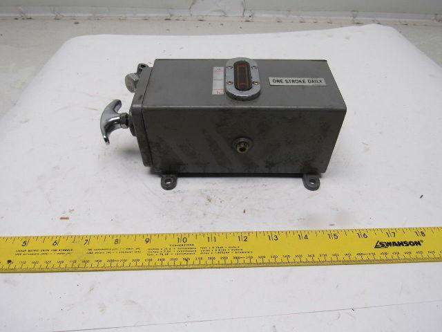 Showa Manual Lubricator  Displacement Volume  4cc