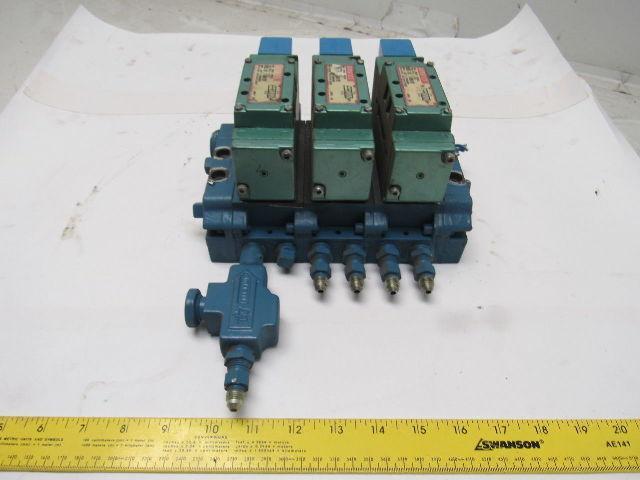Numatics I13BA415M Pneumatic Solenoid Valve 3 Bank Assembly Base