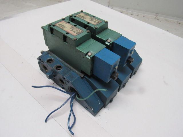 Numatics I13BA415M Pneumatic Solenoid Valve 2 Bank Assembly Base