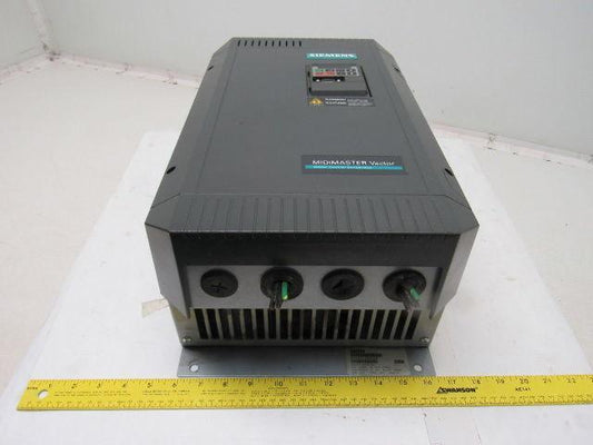 Siemens 6SE3222-4DG40 Midimaster Vector Drive Input 380/500V Motor 15 -20Hp