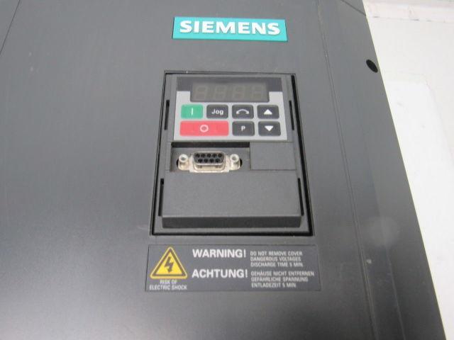 Siemens 6SE3222-4DG40 Midimaster Vector Drive Input 380/500V Motor 15 -20Hp