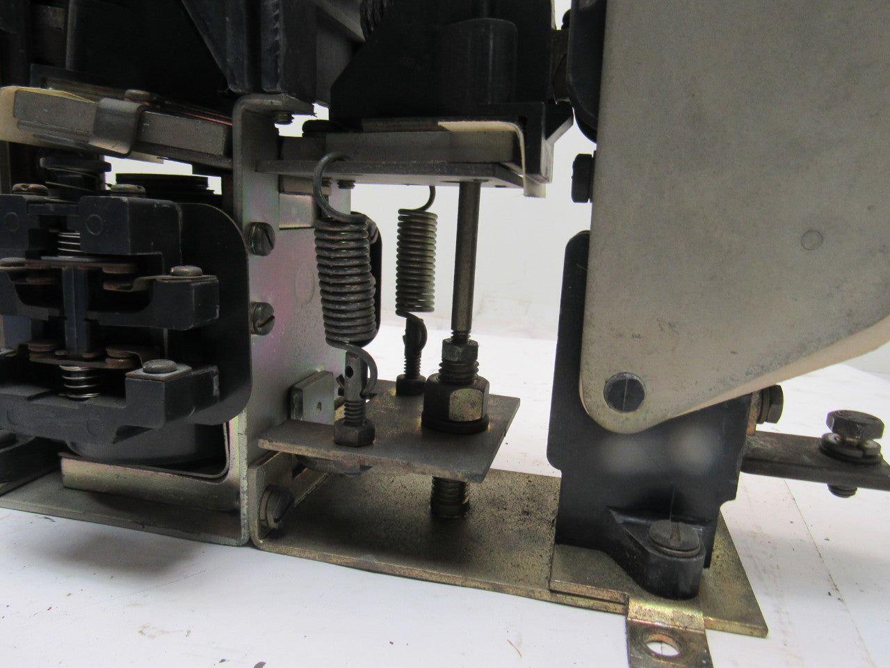 General Electric DS 304 S03BF024DXT DC Interrupter Contactor 1000VDC 300A