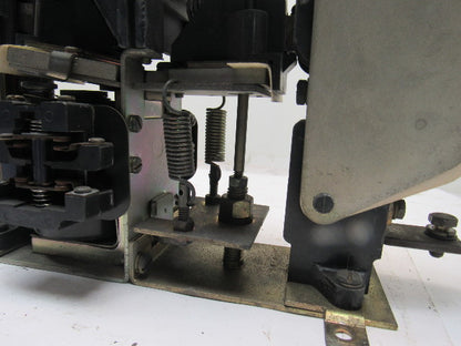 General Electric DS 304 S03BF024DXT DC Interrupter Contactor 1000VDC 300A