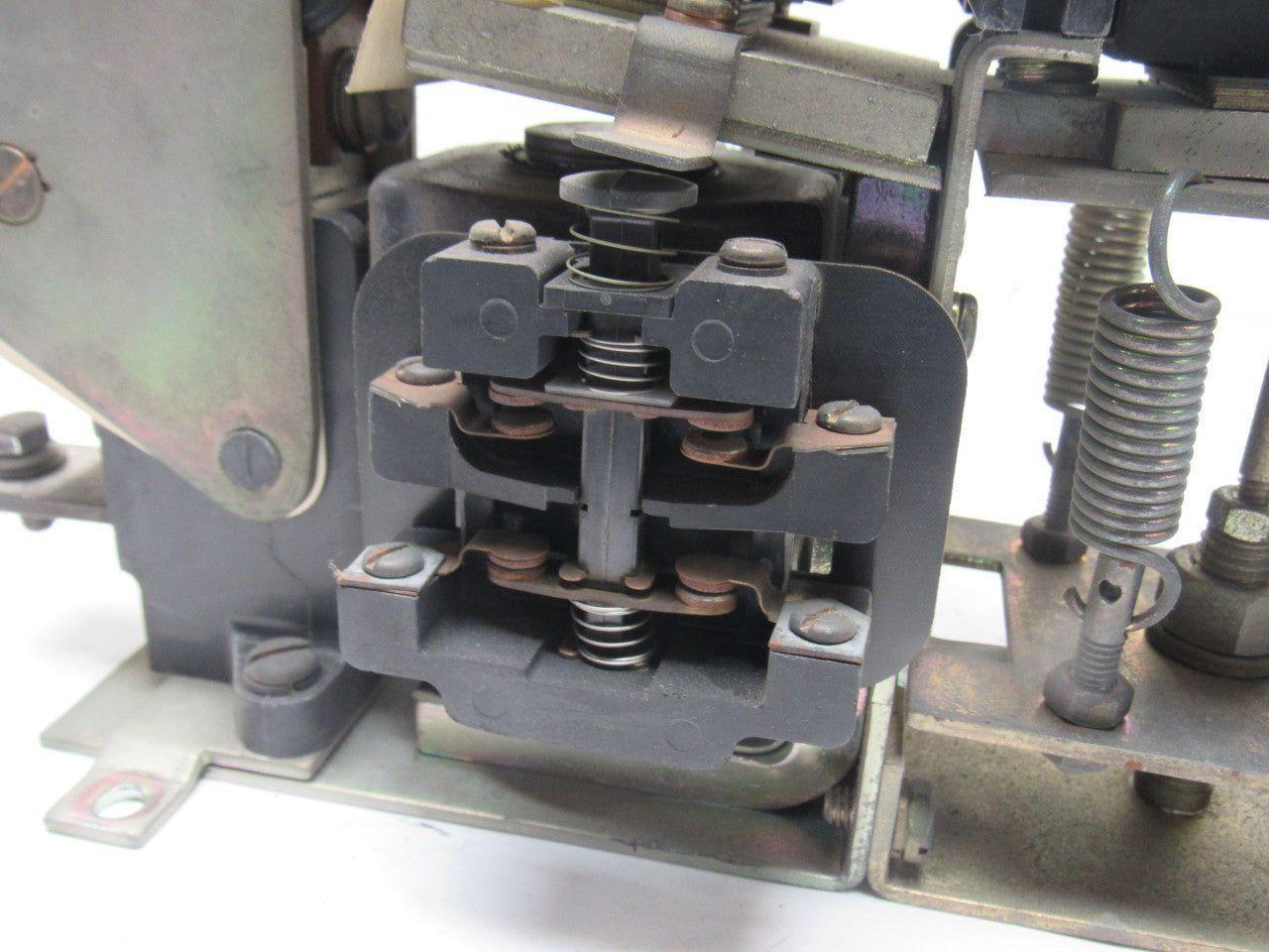 General Electric DS 304 S03BF024DXT DC Interrupter Contactor 1000VDC 300A