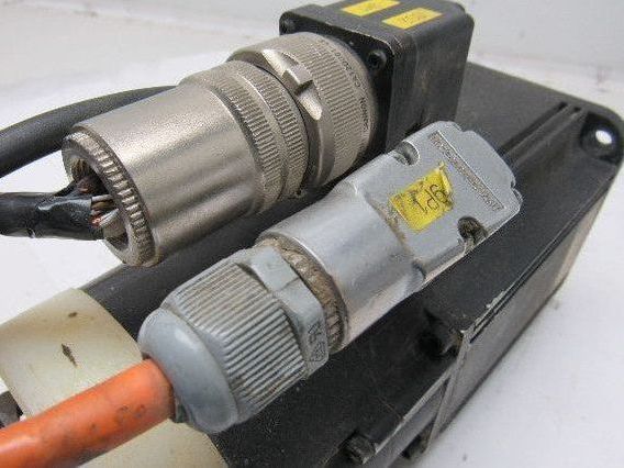 Indramat MAC071A-0-ES-3-C/095-B-0/S001 4000 RPM Servo Motor W/ Tachofeedback