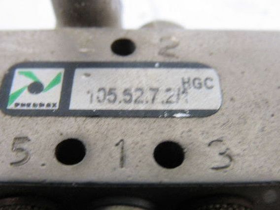 Pneumax 105.52.7.2/1 Pneumatic Push Button 22mm Momentary Contact Spring Return