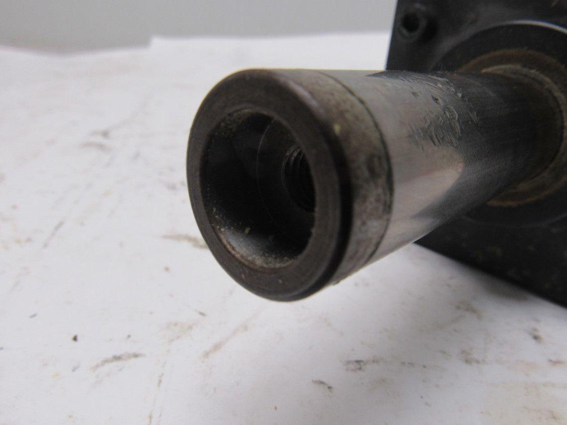 1-7/8" Bore 2-3/8" Stroke 22mm Rod Pneumatic Hold Down Clamping Cylinder