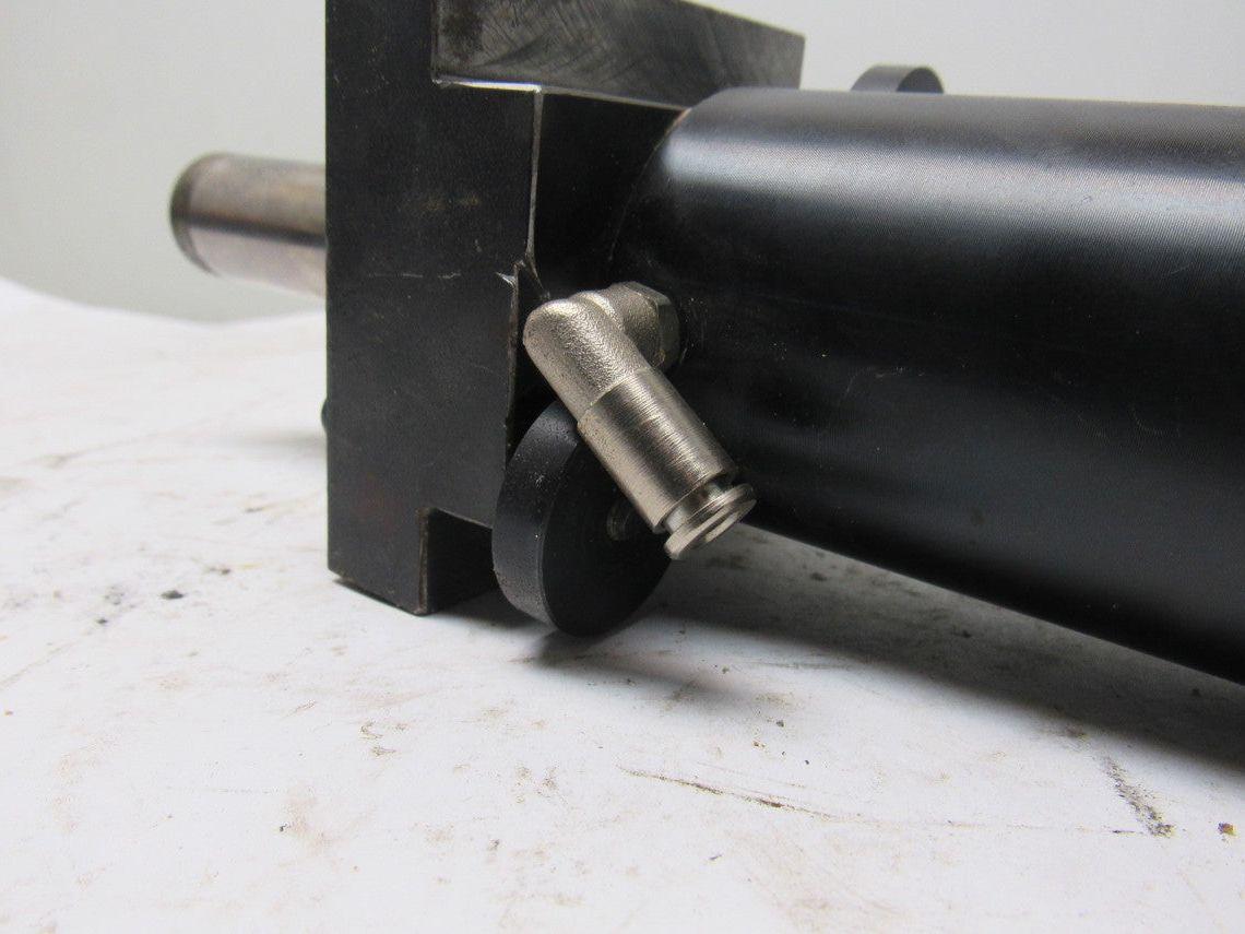 1-7/8" Bore 2-3/8" Stroke 22mm Rod Pneumatic Hold Down Clamping Cylinder