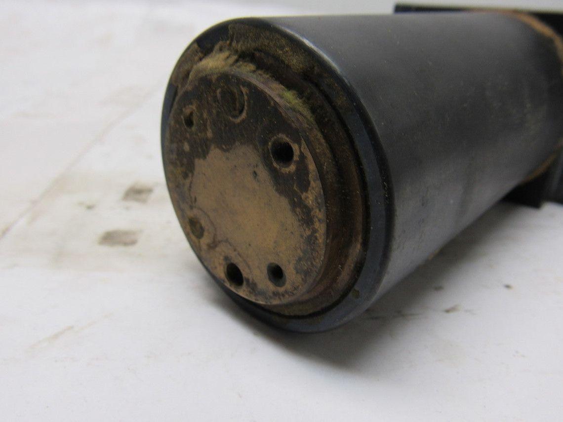 1-7/8" Bore 2-3/8" Stroke 22mm Rod Pneumatic Hold Down Clamping Cylinder