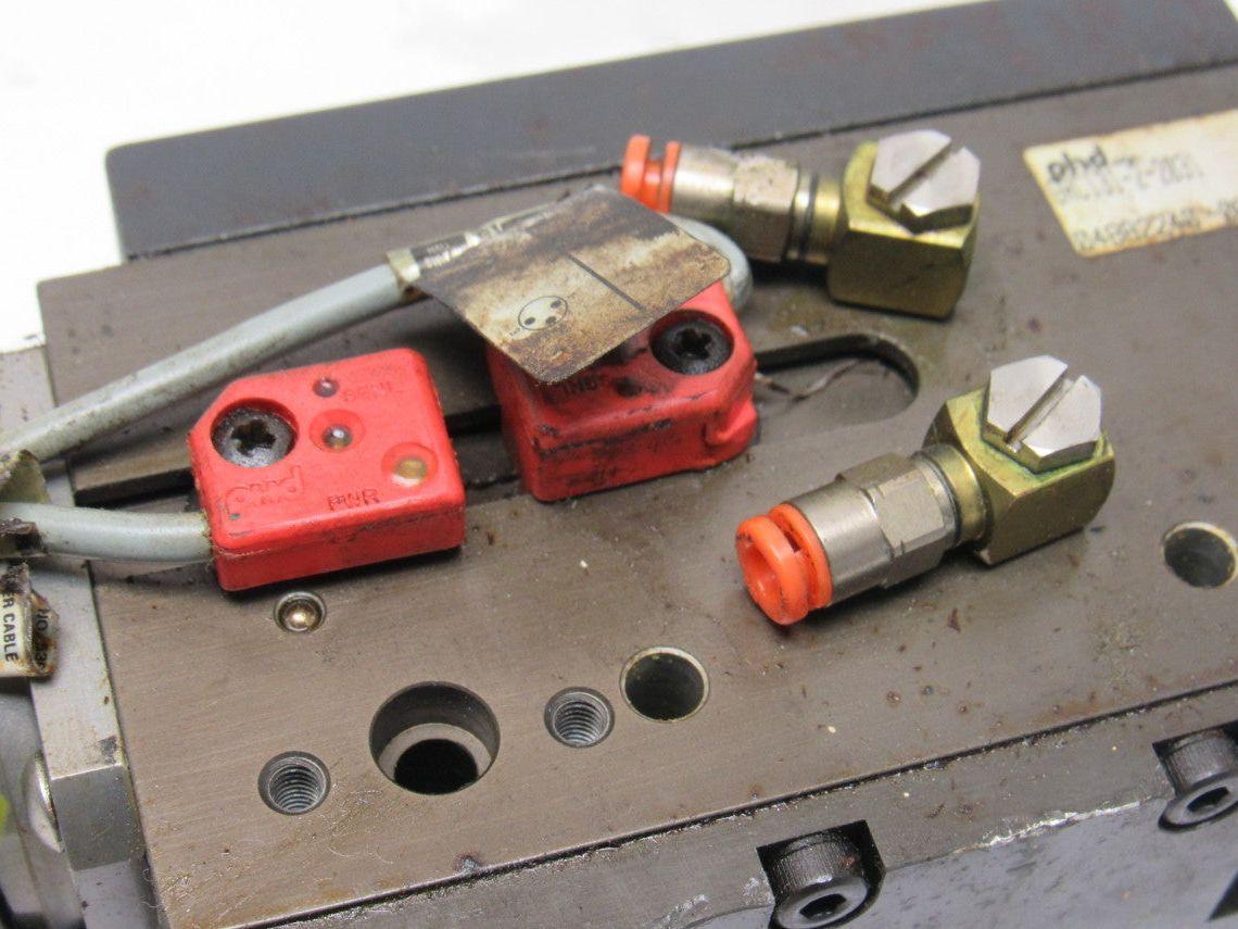 PHD GRC131-2-2031 Pneumatic Parallel Gripper