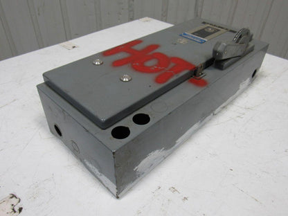 Allen Bradley 712-AAB24 240/480V 5Hp Combination Starter Disconnect 120V Coil