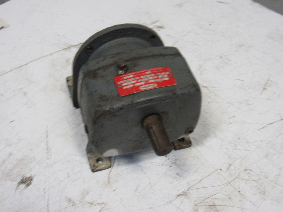 Dayton 2Z935A 19:1 Ratio 1725RPM 1/2Hp Input 92RPM Output Inline Gear Reducer