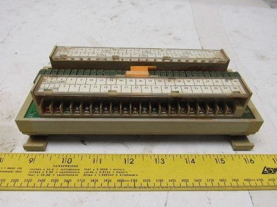 Samwon R32T-PS5A-40P 32 Channel I/O Relay Terminal Unit With PA18-24V
