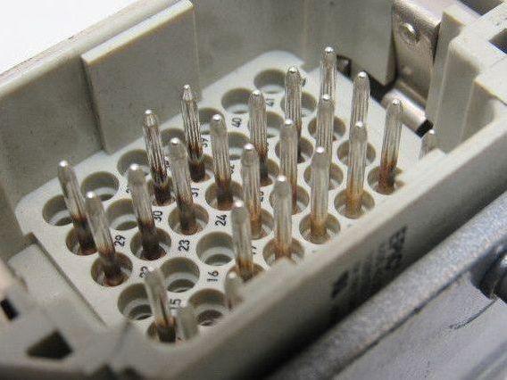 42 Pin 600V Heavy Duty Cam Lock Electrical Panel Mount Plug Set