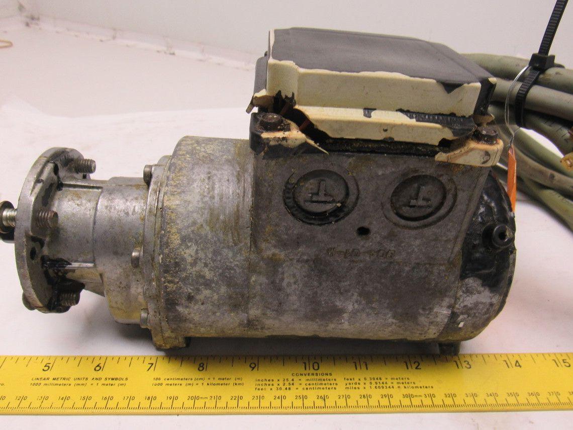 Danfoss Bauer BG04-31/DU04LA8/SP 0,015kW 810RPM 255-480V  50/60Hz Geared Motor