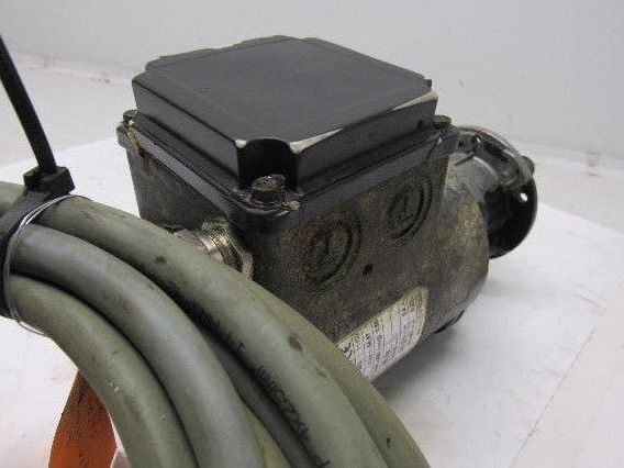 Danfoss Bauer BG04-31/DU04LA8/SP 0,015kW 810RPM 255-480V  50/60Hz Geared Motor