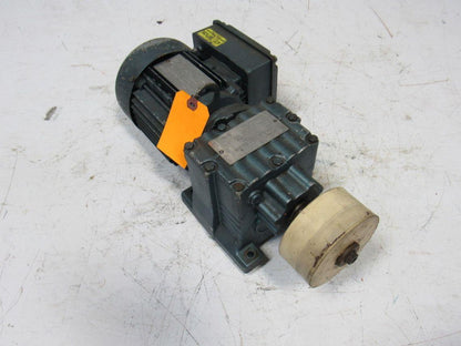 Sew R27DT71G4 61.30:1 Ratio 28RPM 1/3Hp 230/460V Inline Gear Motor