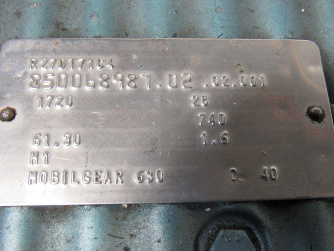 Sew R27DT71G4 61.30:1 Ratio 28RPM 1/3Hp 230/460V Inline Gear Motor