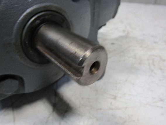 Boston Gear VR146 JV3 1:1 Ratio 1750RPM Input 25Hp Max Right Angle Gearbox