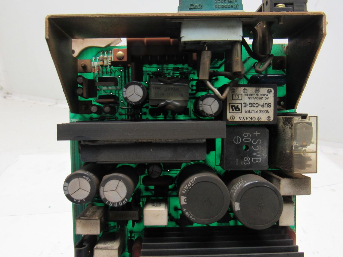 Fanuc A20B-1001-0930 Power Supply Unit Circuit Board CPU CRT CNC