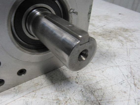 Reliance Electric H-6200-Q-H04AA 3.4kW 3000RPM Brushless Servo Motor 6166-01-810