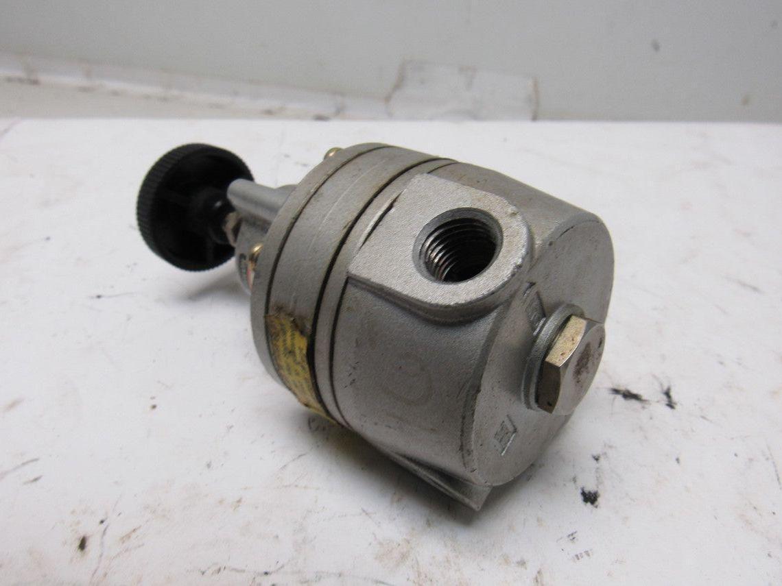 SMC NIR200-N02 100PSI Air Pressure Regulator 1/4" NPT