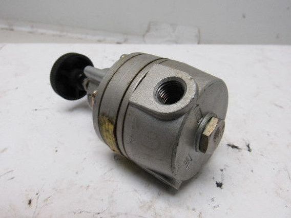 SMC NIR200-N02 100PSI Air Pressure Regulator 1/4" NPT