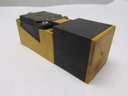 Turck Ni20NF-CP40-VP4X2 Combiprox 10...65VDC Proximity Sensor