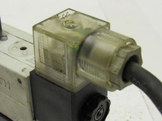 Rexroth R432016670 5/3 Position Closed Center Solenoid Operated Valve 120V Coil