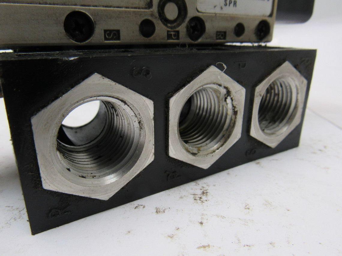 Rexroth R432016670 5/3 Position Closed Center Solenoid Operated Valve 120V Coil