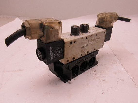 Rexroth R432016670 5/3 Position Closed Center Solenoid Operated Valve 120V Coil