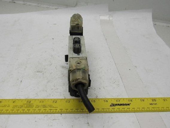 Rexroth R432016670 5/3 Position Closed Center Solenoid Control Valve 120V Coil