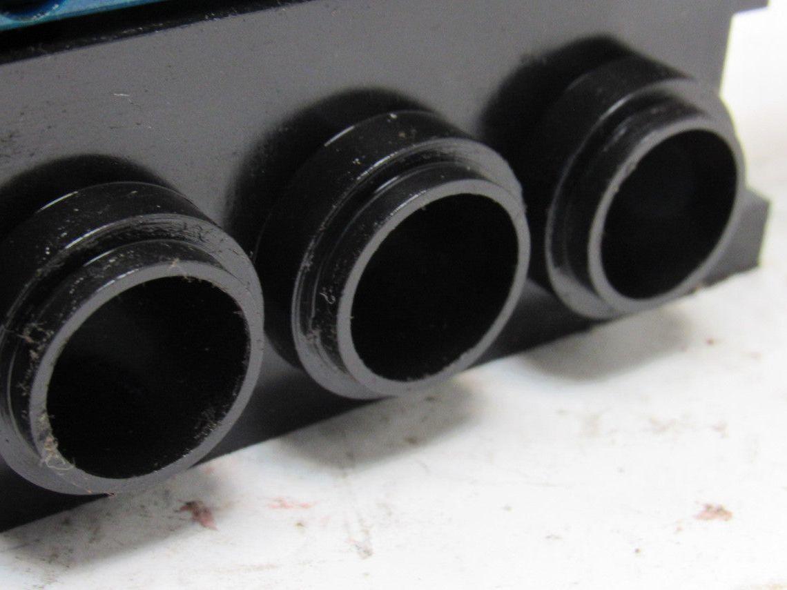 Rexroth PW-067717-00001 4/3 Position Solenoid Operated Poppet Valve 110V Coil