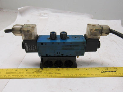 Rexroth PW-067717-00001 4/3 Position Solenoid Operated Poppet Valve 110V Coil