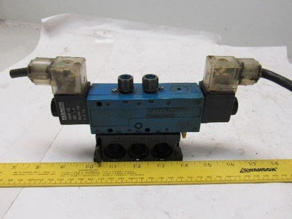 Rexroth PW-067717-00001 4/3 Position Solenoid Operated Poppet Valve 110V Coil