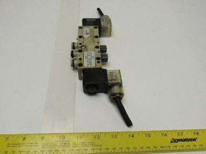 Rexroth R432016670 5/3 Way Closed Center Double Solenoid Air Valve 120V Coil