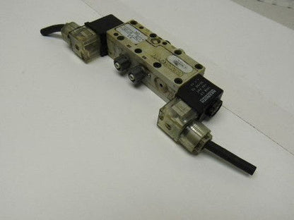 Rexroth R432016670 5/3 Way Closed Center Double Solenoid Air Valve 120V Coil