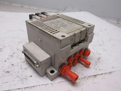 SMC VQ2100-3 5/2 Position Sigle Solenoid Operated Valve Bank Manifold 120V