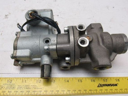 Parker N35054004  3-Way Solenoid Valve 140PSI 1/2" NPT 120V Coil