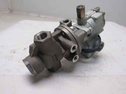 Parker N35054004  3-Way Solenoid Valve 140PSI 1/2" NPT 120V Coil